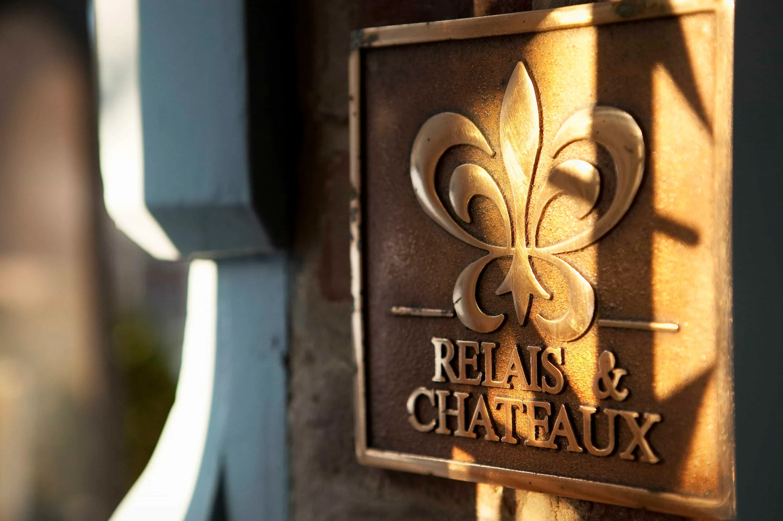 plaque Relais & Châteaux